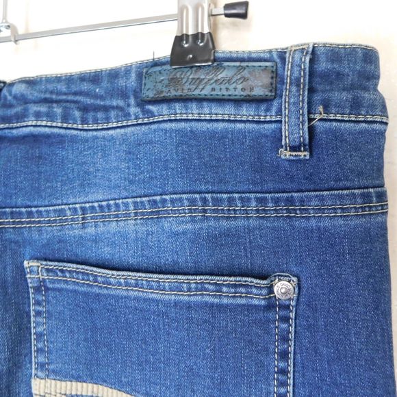 Buffalo David Bitton Jeans Ladies Size 12 x 30 Embroidered Designer Indigo Denim - Picture 9 of 9